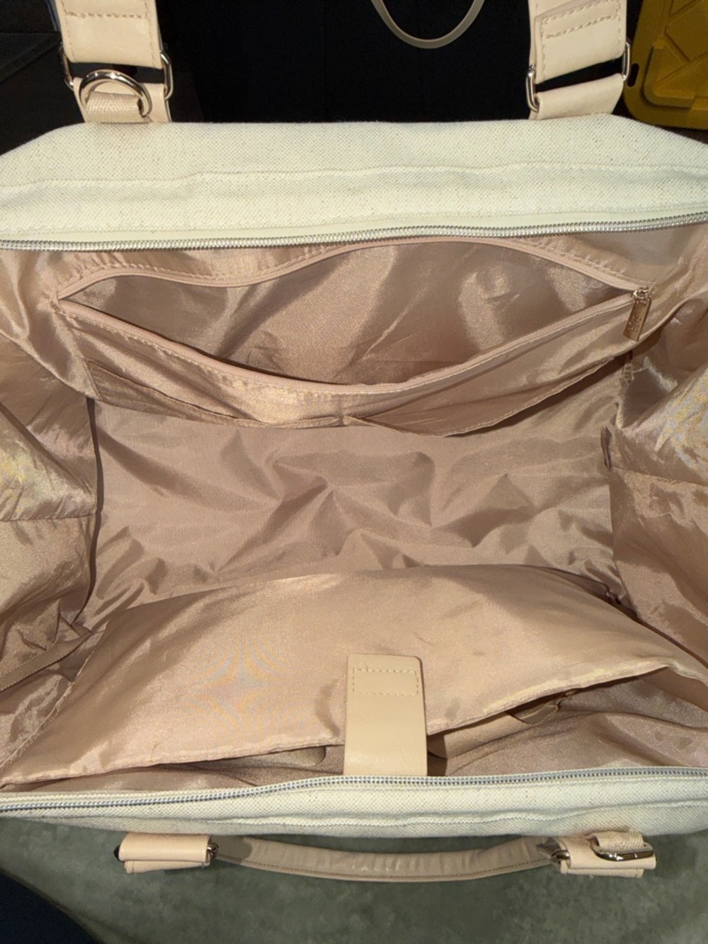 BEIS The Weekender in Beige - Picture 5 of 9